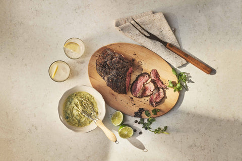 FILET MIGNON DE VEAU FROTTÉ AU CAFÉ ET BEURRE DE CORIANDRE CITRONNÉ