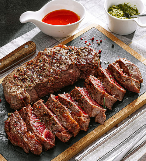 Bifteck de contrefilet de boeuf vieilli AAA (2 unités par sac - entre 560 et 720 g) Congelé