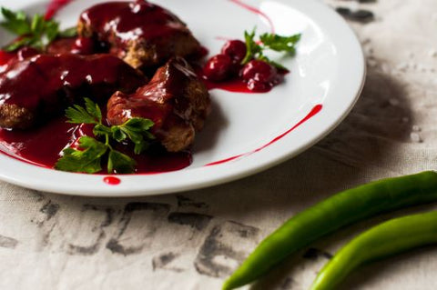 Foie de veau à l'oignon rouge et le confit de canneberges